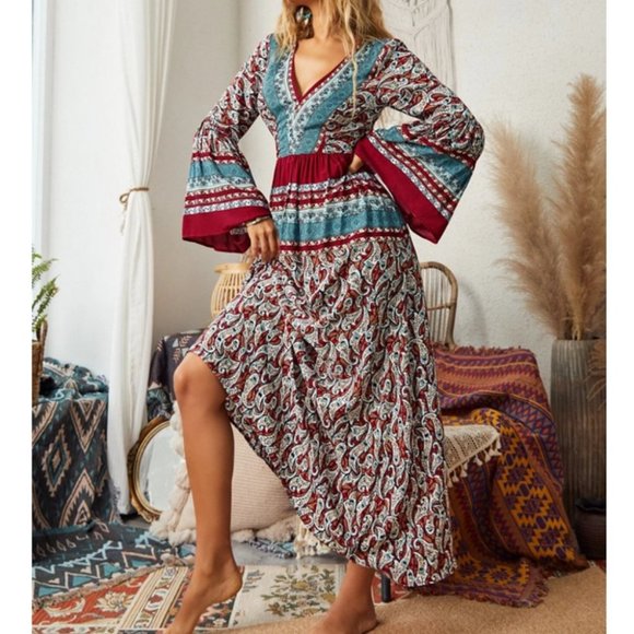 Western Boho Paisley Flounce Sleeve Backless Maxi Dress - Picture 5 of 8